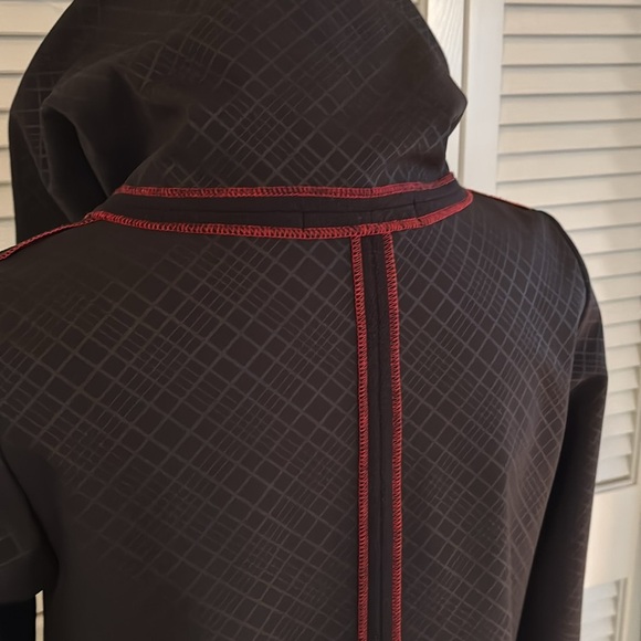 Lousje & Bean Assymetrical Zip Car Coat Women’s Black w/ Red Trim Size Small - Picture 6 of 13
